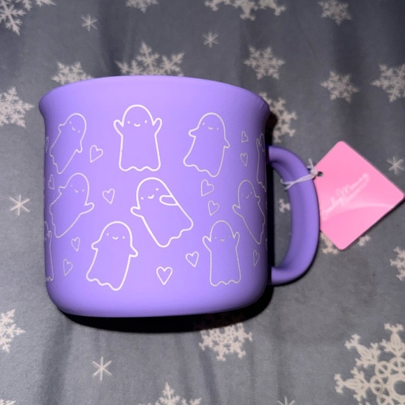 ✨NEW👻Cobwebs and Cauldrons Purple Soft Touch Ghosts  Mug💜 - Picture 1 of 4